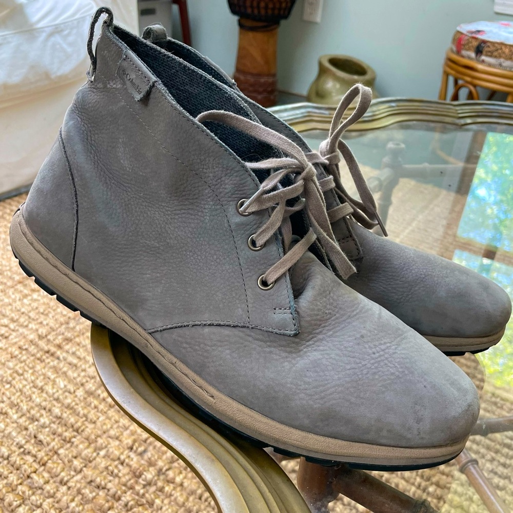 Columbia Three Passes Soft Gray Leather Boots, Men's 12